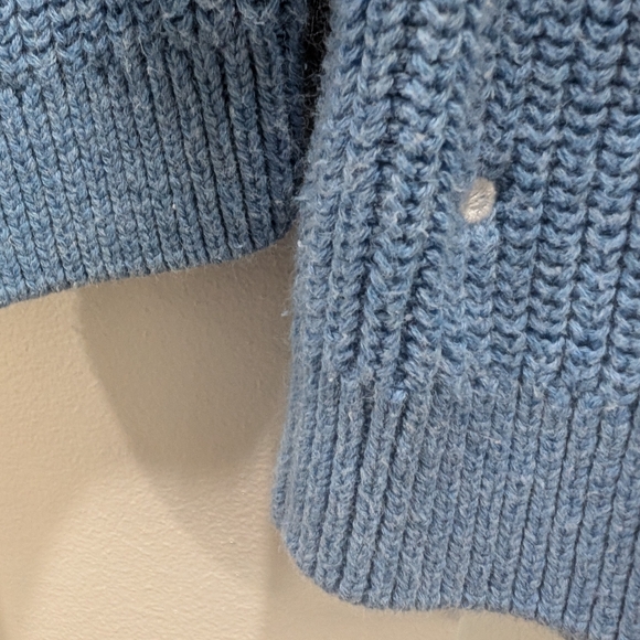 Elle 100% cotton blue sweater with white "dots" on front. - Picture 3 of 9